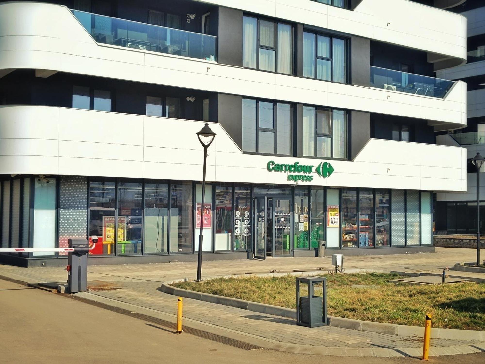 Super Apartments Near Airport With Shop & Free Parking ヤシ エクステリア 写真